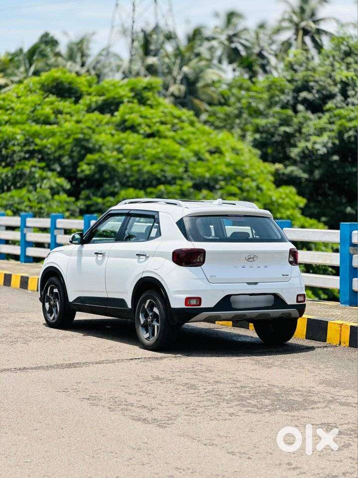 Hyundai Venue Sx Plus Turbo Dct, 2019, Petrol