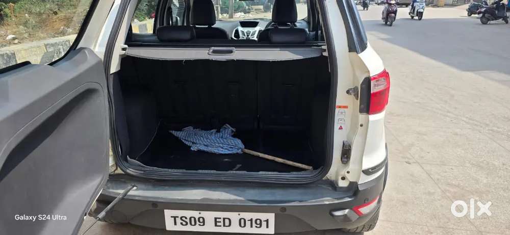 Ford Ecosport Titanium 1l Turbo Petrol Topend Six Airbags, Push Start,