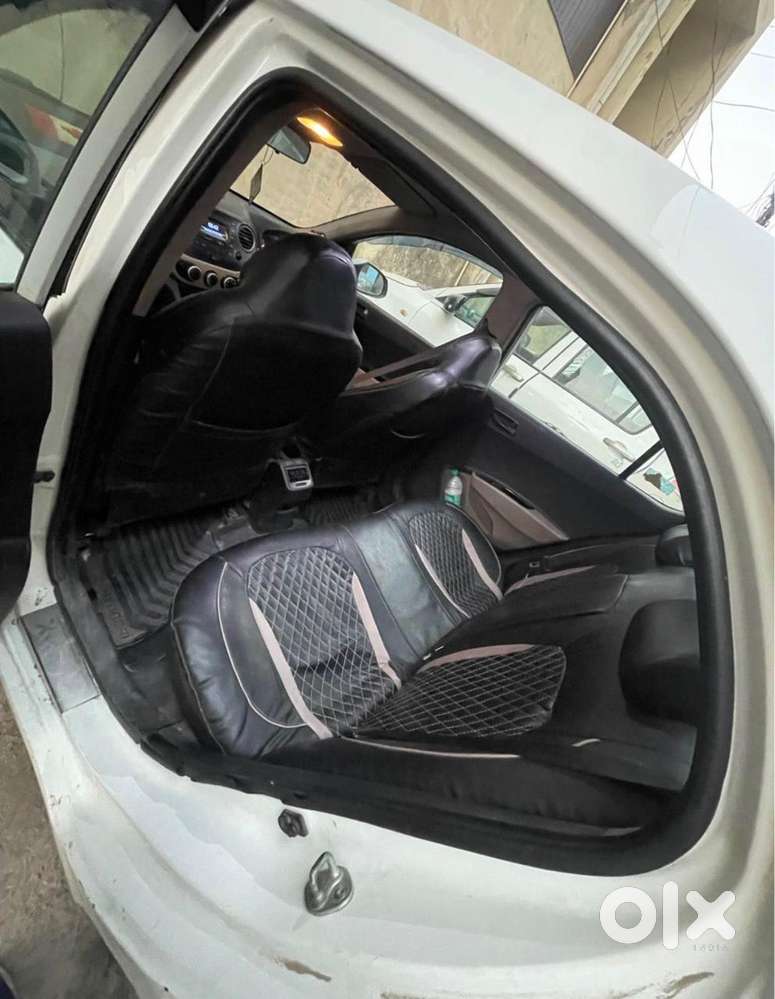 Hyundai Xcent Hybrid 2017