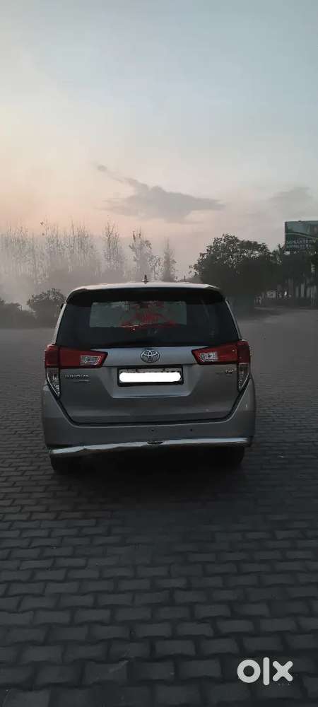 Toyota Innova Crysta 2017