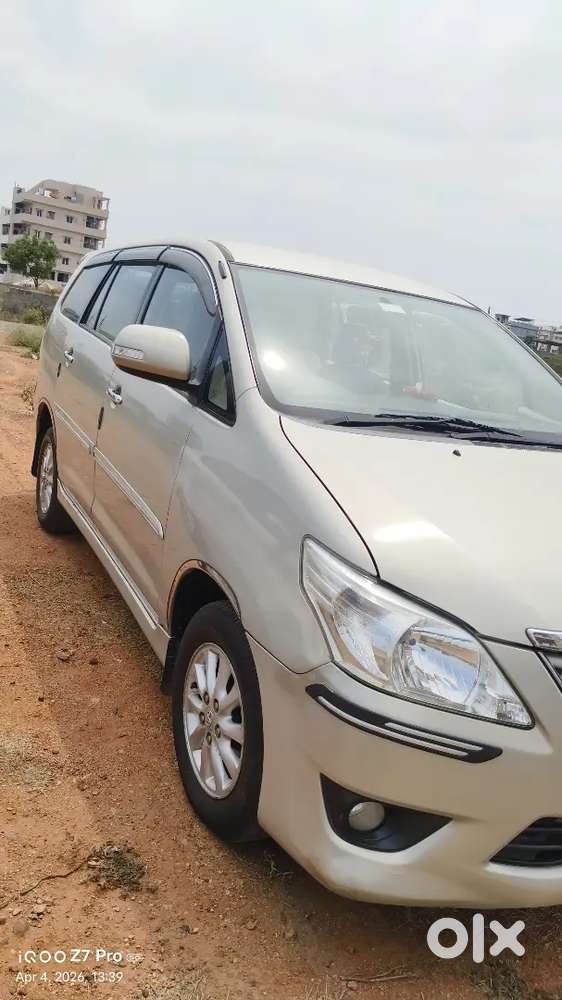 Toyota Innova 2013 Diesel Well Maintained