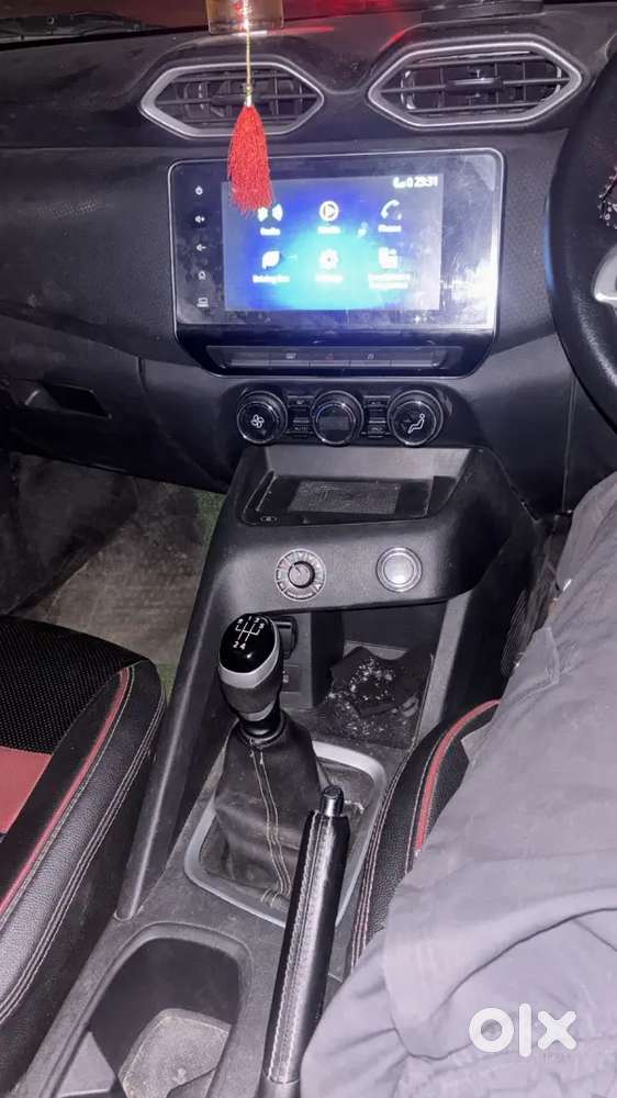 Premium Feel Suv