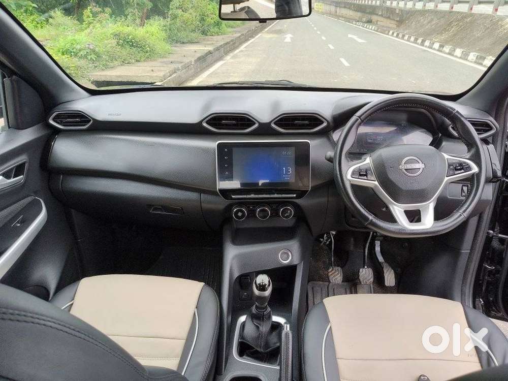 Nissan Magnite 1.0 Xv Premium, 2021, Petrol