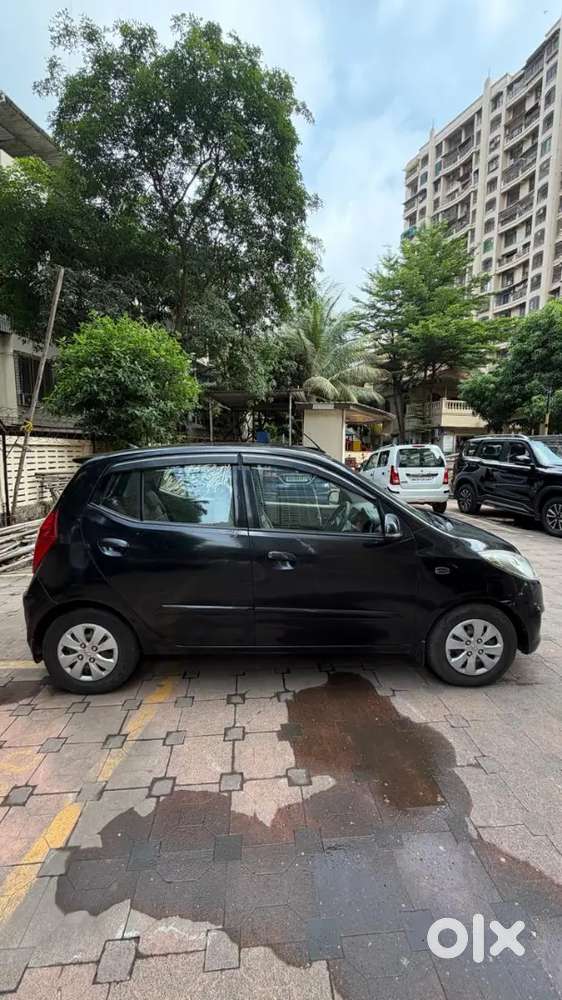 Hyundai I10 Black Colour 2011 For Sell