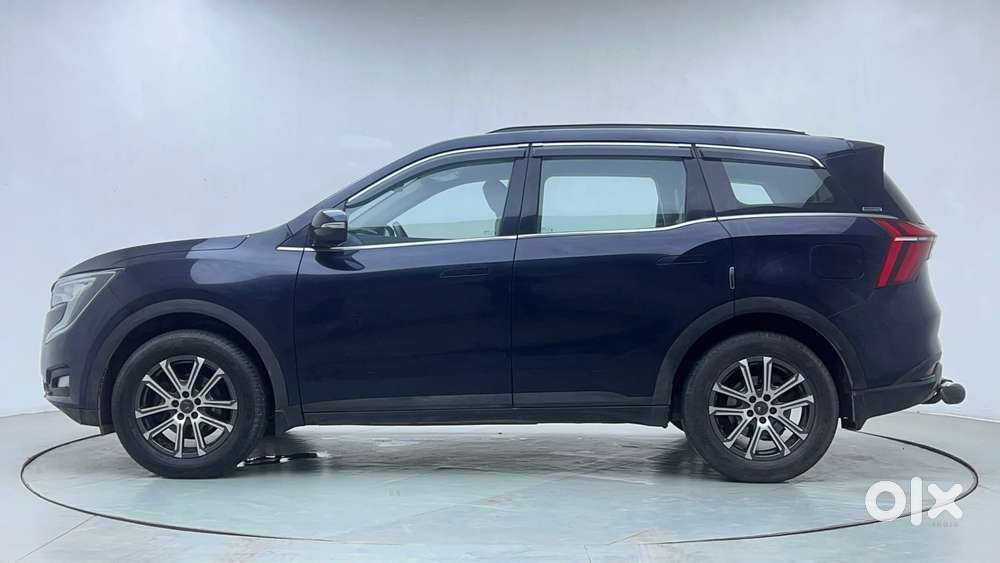 Mahindra Xuv700 2.0 Ax 7 Petrol Mt Str, 2024, Petrol