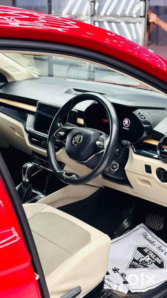 Skoda Slavia 1.5 Tsi Style At, 2023, Petrol