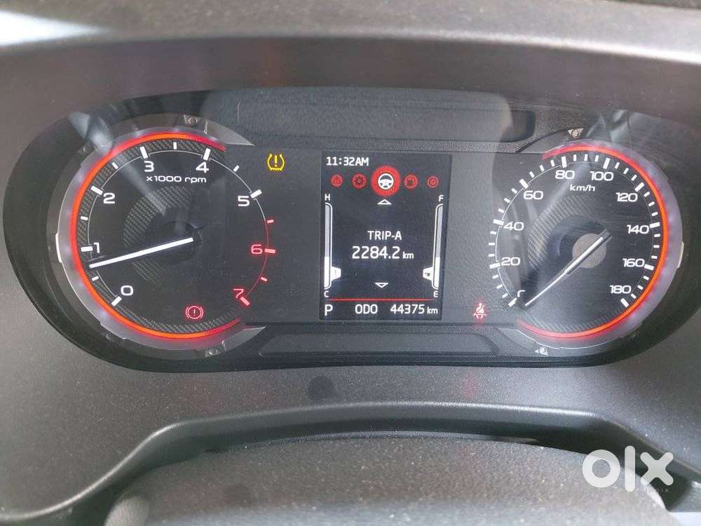 Mahindra Thar 2.0 Ax Std Soft Top Petrol Mt 6 Str, 2022, Petrol