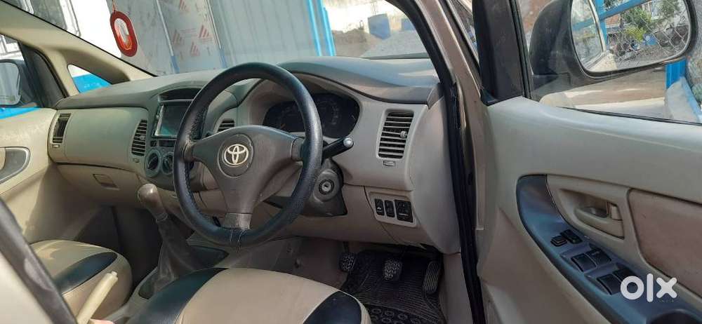 Toyota Innova 2.5 G (diesel) 7 Seater, 2011, Diesel
