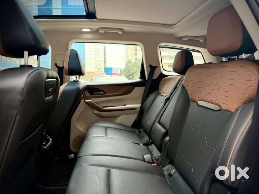 Mahindra Xuv 7xo Ax7, 2026, Petrol
