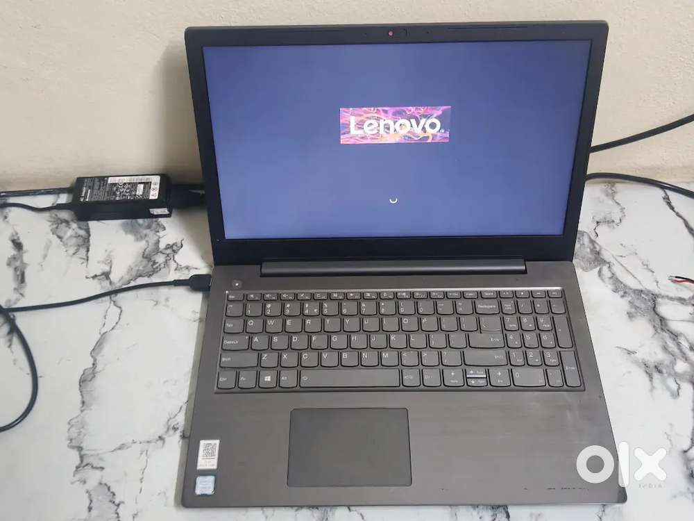 lenovo IdeaPad 330v - 15 Intel i3 8th (8130U) 12GB ram ddr4 256Gb m.2