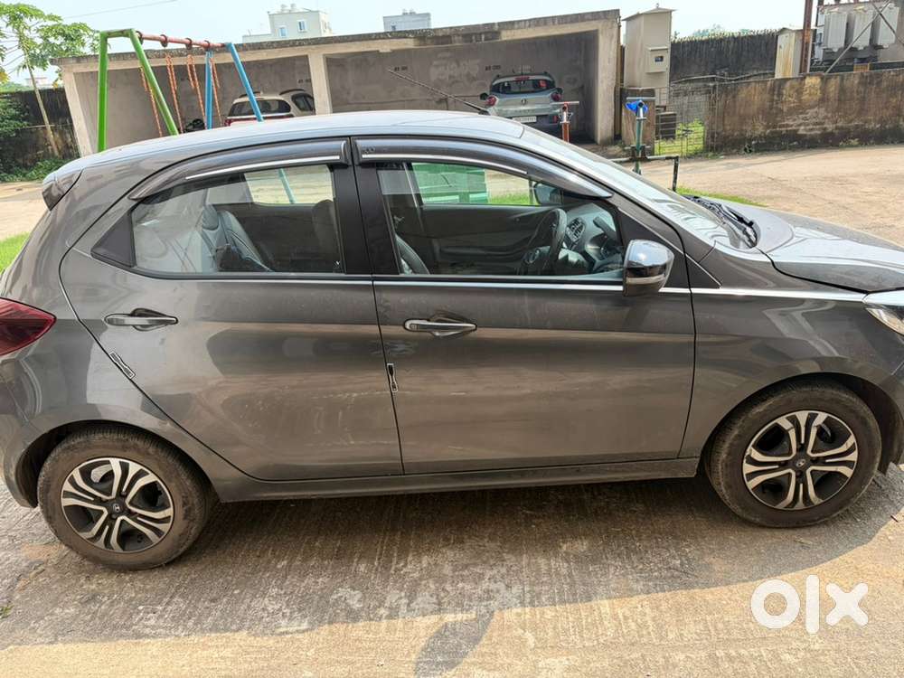 Tata Tiago Petrol Manual 2024