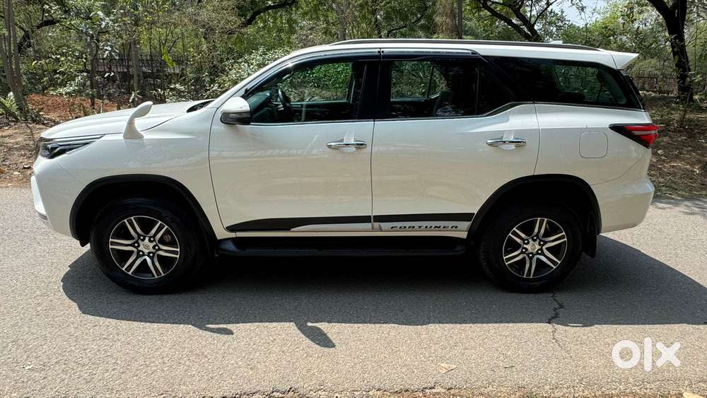 Toyota Fortuner [2021-ongoing] 2.8 2wd Diesel Mt, 2023, Diesel