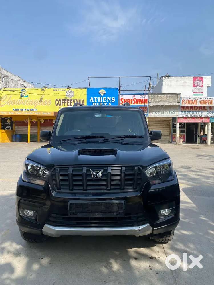 Mahindra Scorpio Classic 2025 Diesel Manual