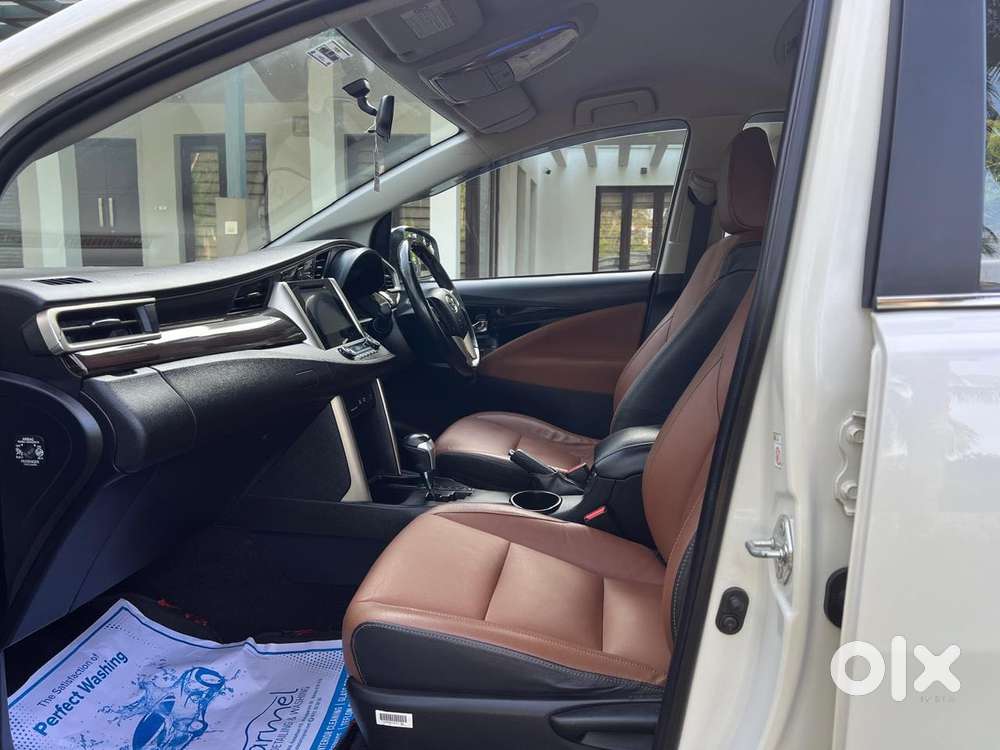 Toyota Innova Crysta 2.8z Automatic, 2018, Diesel