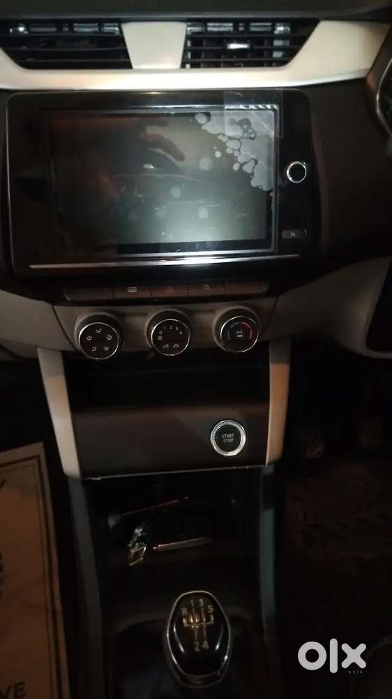 Renault Triber 2022 Petrol