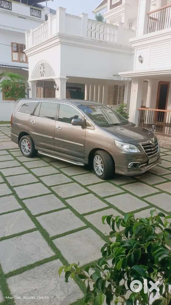Toyota Innova 2013 Diesel 117000 Km Driven