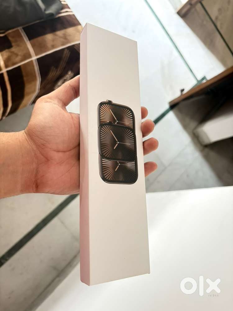 Apple watch for sale in best condition only 1 month old best price