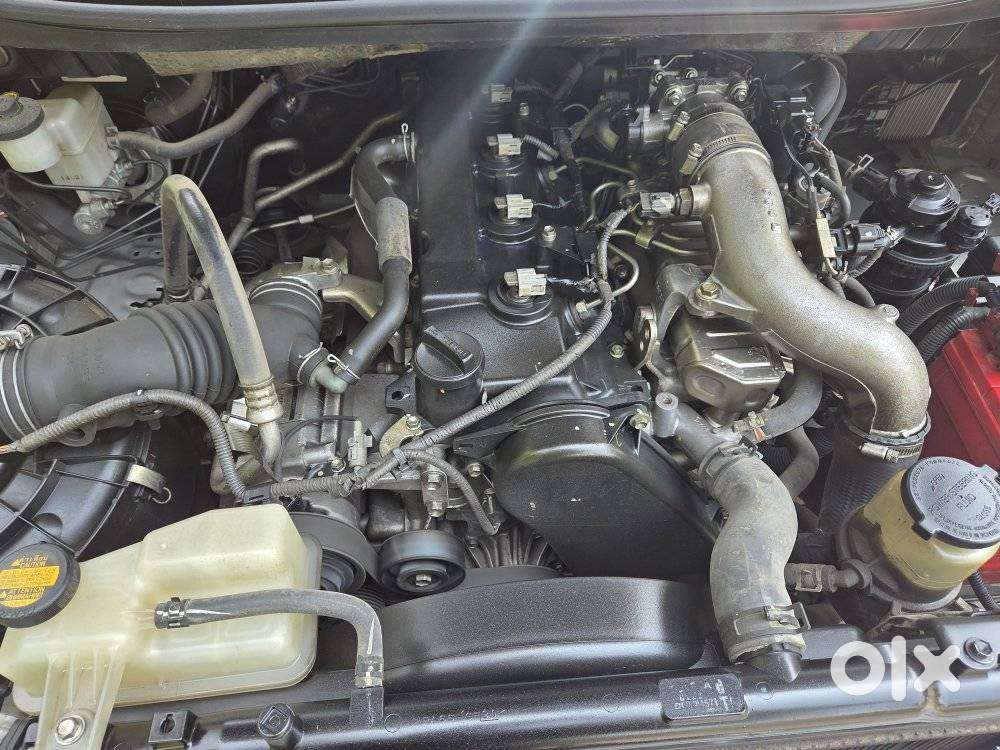 Toyota Innova 2.5 Vx 8 Seater Bs Iv, 2015, Diesel