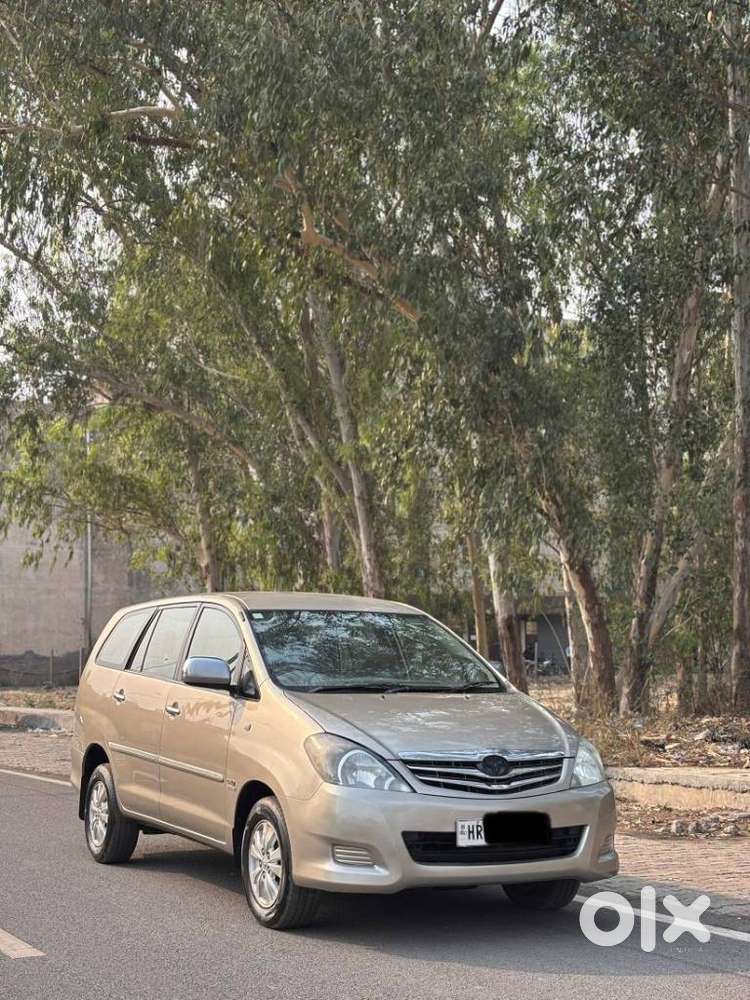 Toyota Innova 2.5 V 7 Str, 2012, Diesel
