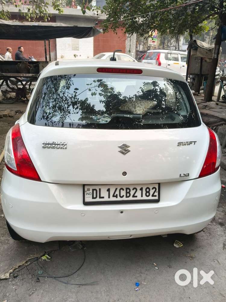 Maruti Suzuki Swift 2015 Petrol Well Maintained