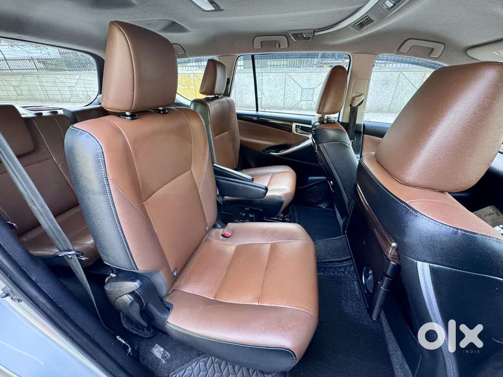 Toyota Innova Crysta 2.8 Zx At 7 Seater, 2018, Diesel