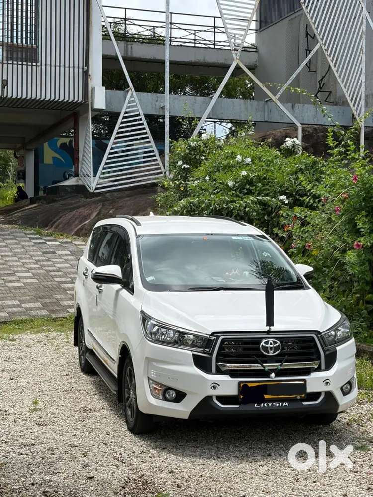 Toyota Innova Crysta 2024 Diesel 33000 Km Driven
