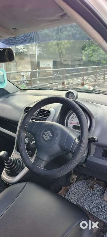 Maruti Suzuki Ritz Vxi, 2011, Petrol