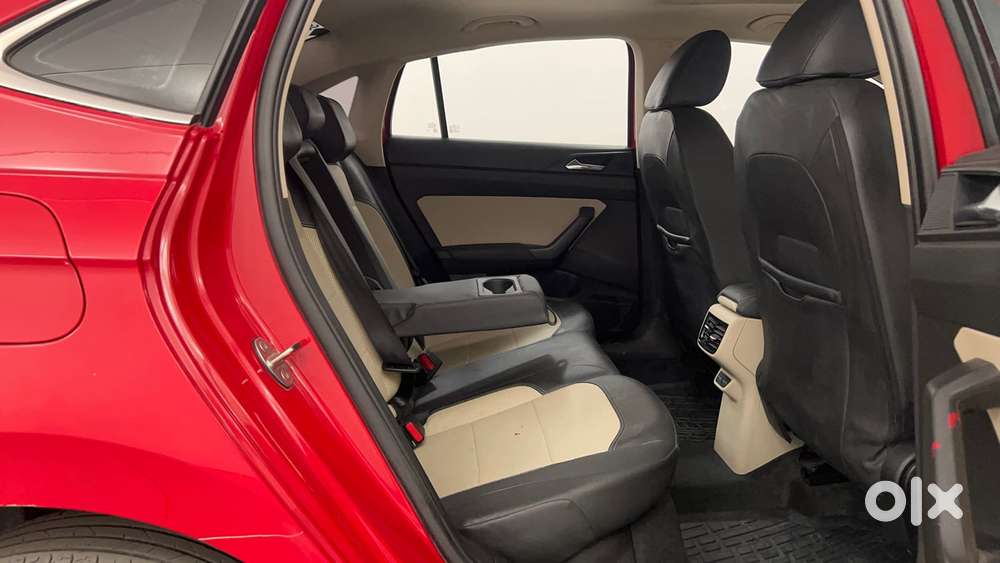 Skoda Slavia Style 1.5l Tsi Dsg, 2023, Petrol