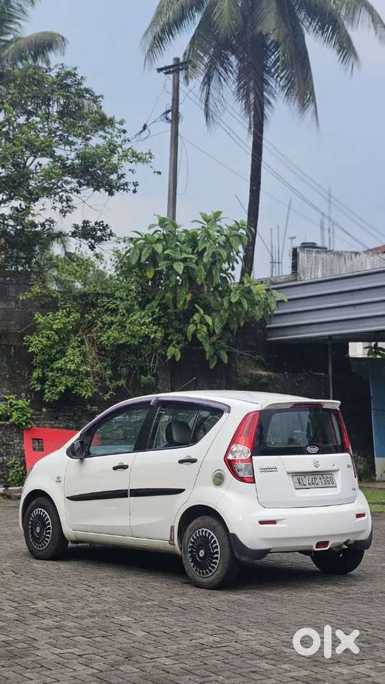 Maruti Suzuki Ritz Vxi Genus, 2013, Petrol