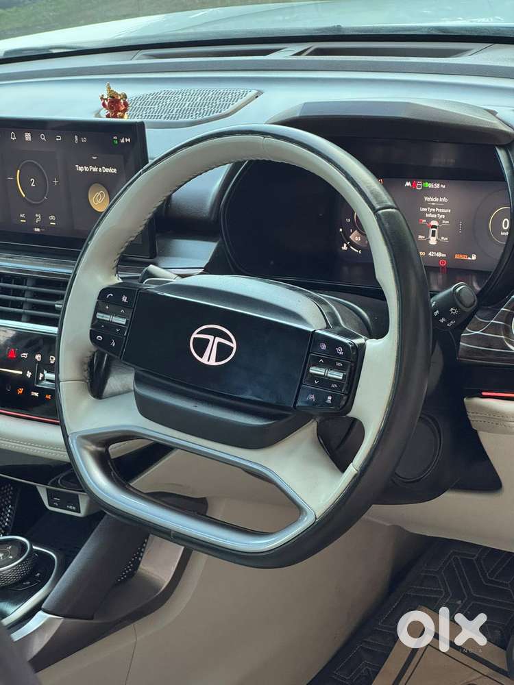 Tata Safari Accomplished Dual Tone, 2024, Diesel