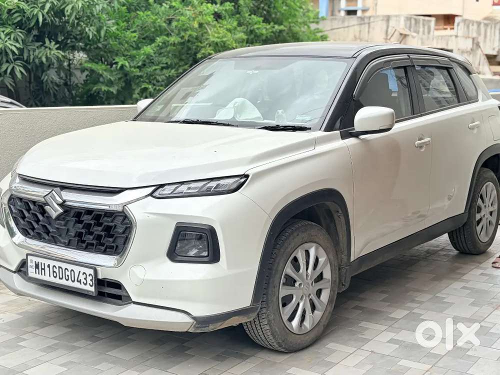 Maruti Suzuki Grand Vitara 2023 Petrol 1300 Km Driven