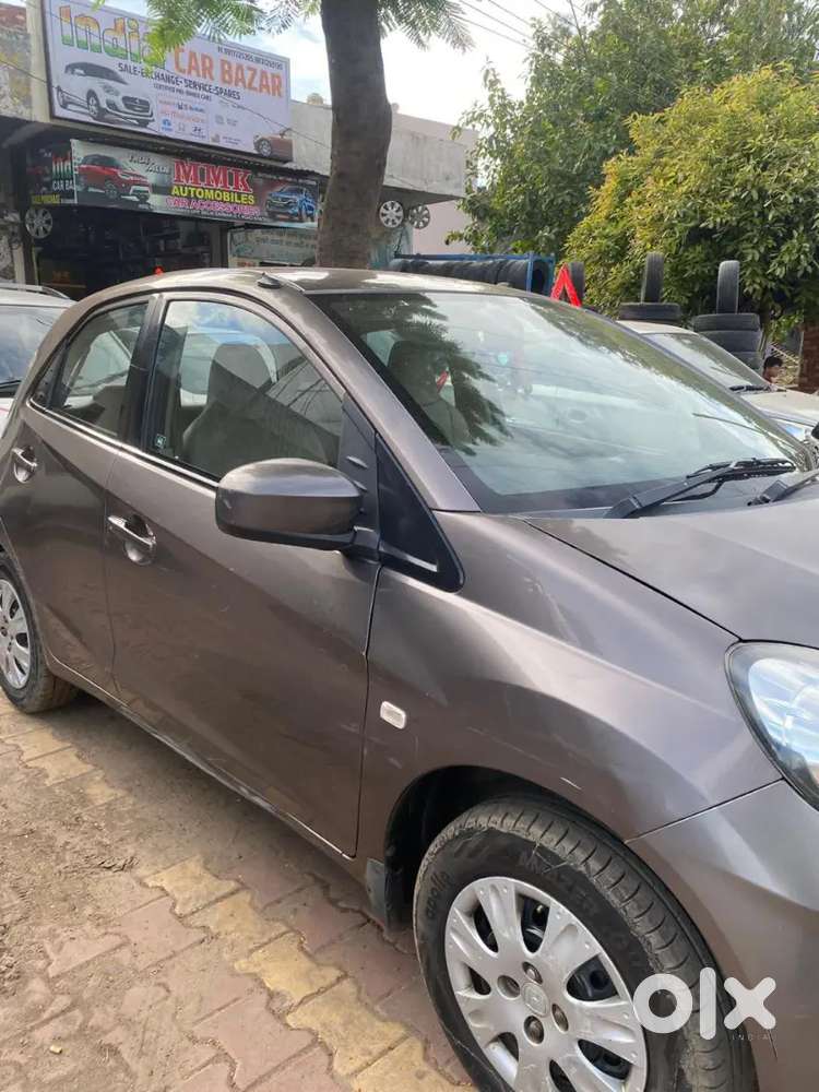 Honda Brio 2012 Petrol Well Maintained