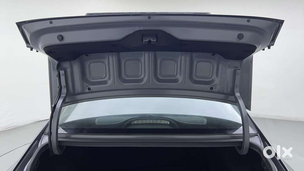 Hyundai Verna 1.5 Sx (o) Turbo Petrol Dct, 2023, Petrol