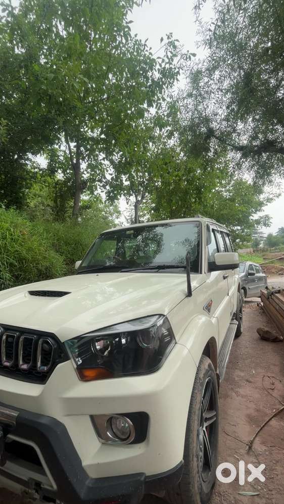 Mahindra Scorpio Diesel 2015