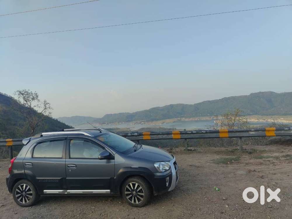 Toyota Etios Cross 2014 Petrol Well Maintained