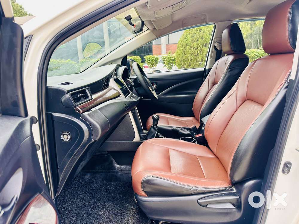 Toyota Innova 2.5 Gx 8 Str Bs-iii, 2017, Diesel