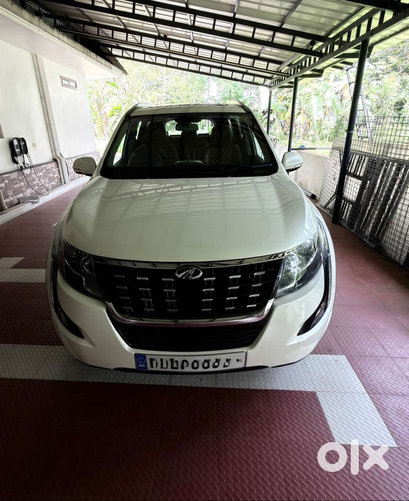 Mahindra Xuv500.