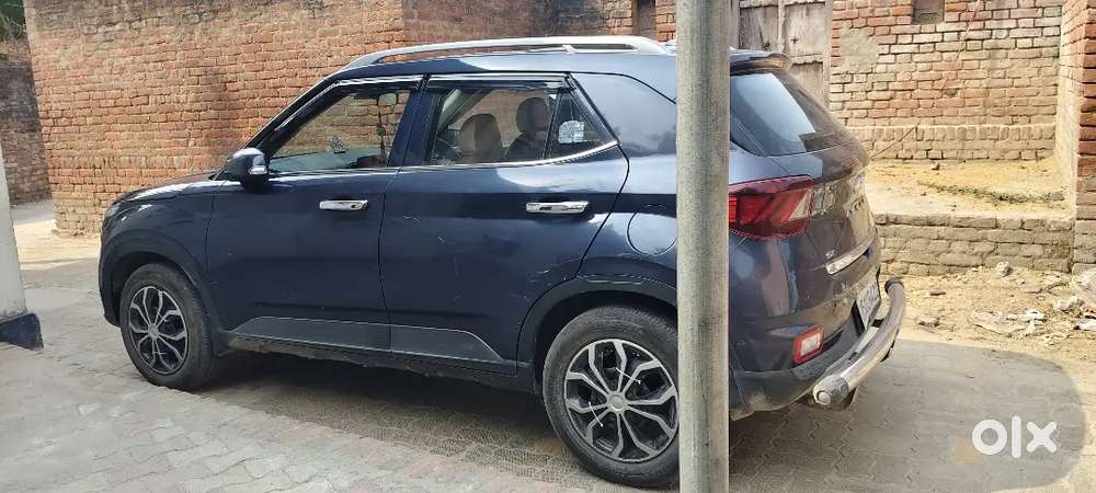 Hyundai Venue 2022 Petrol 97158 Km Driven