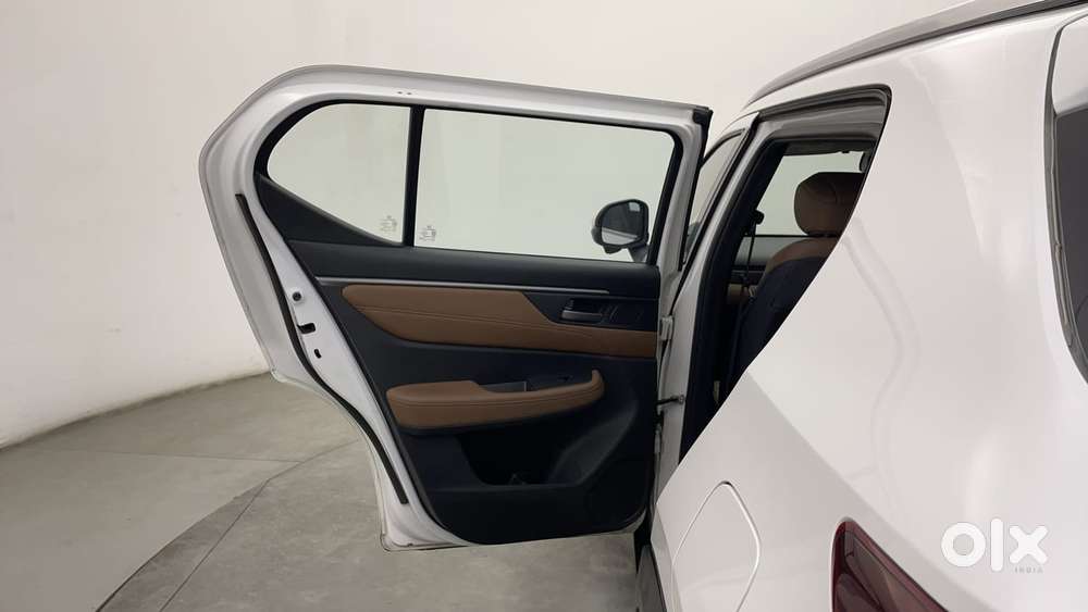Honda Elevate Zx Cvt, 2024, Petrol