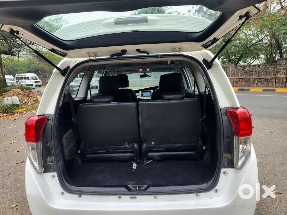 Toyota Innova Crysta 2.4 G Mt, 2017, Diesel