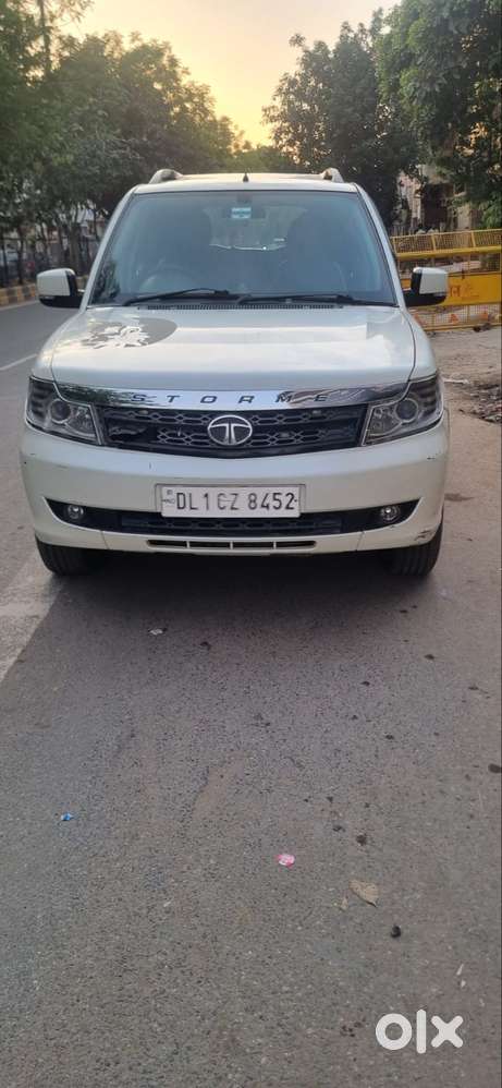 Tata Safari Storme 2018 Diesel Only 70850km Driven With Service Record