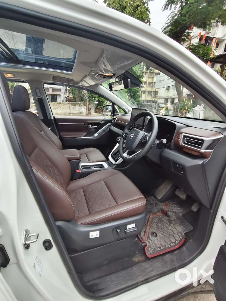 Toyota Innova Hycross 2.0 Zx (o) Hybrid 7 Str, 2026, Cng & Hybrids