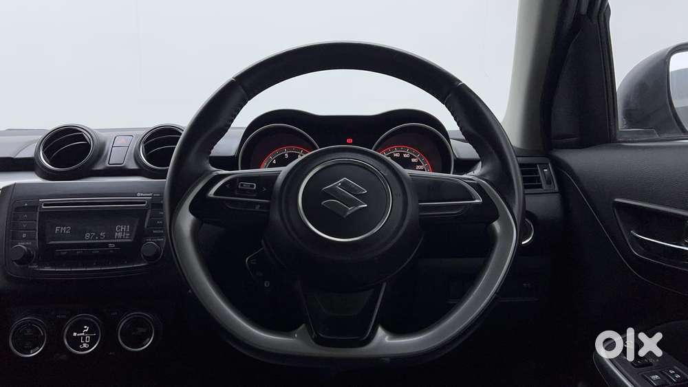 Maruti Suzuki Swift Amt Zxi, 2018, Petrol