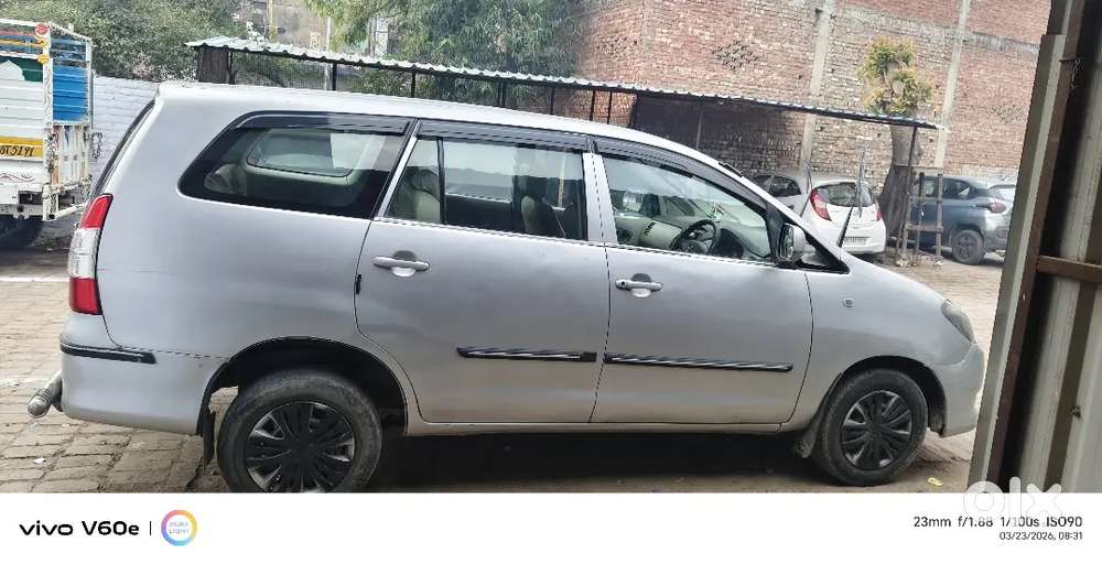 Toyota Innova 2010 Diesel Well Maintained