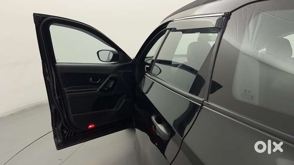 Tata Safari 2.0 Xz Plus Dark Edition, 2022, Diesel