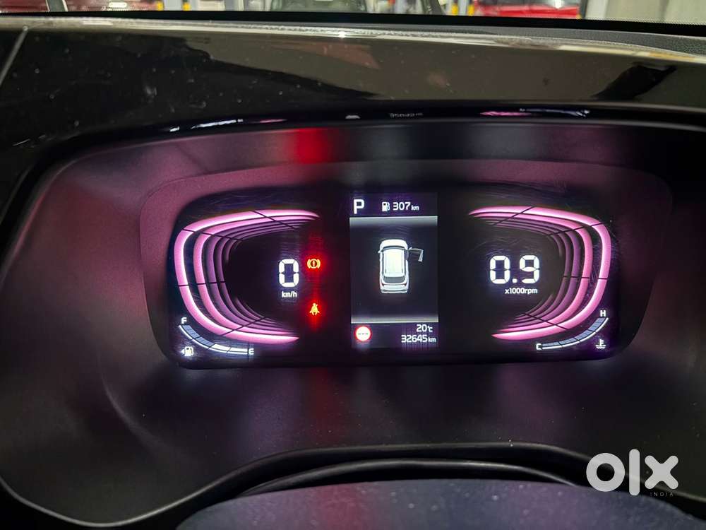 Kia Carens 2022 Diesel Very Well Maintained, Accident Free