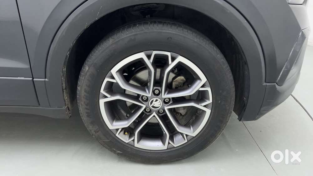 Skoda Kushaq 1.0 Tsi Style, 2022, Petrol