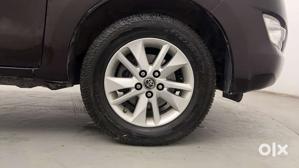 Toyota Innova Crysta 2.8 Gx At 8s, 2016, Diesel