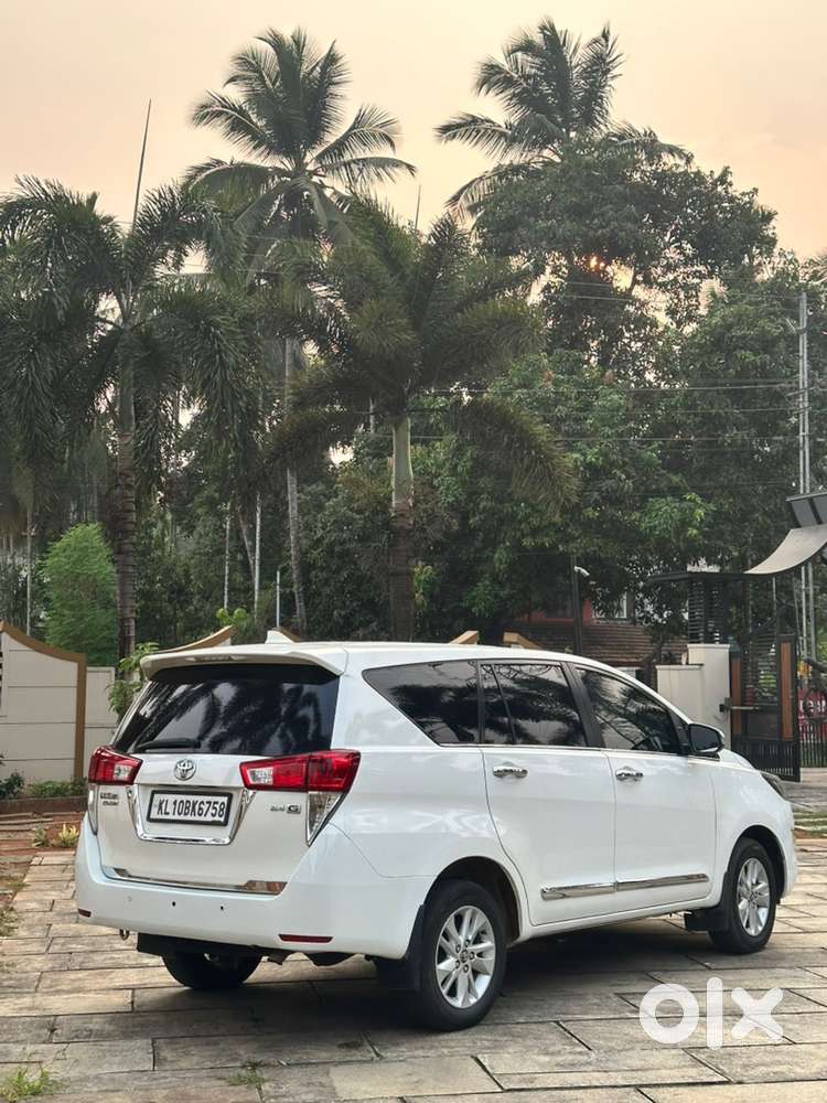 Toyota Innova Crysta 2016 Diesel Model