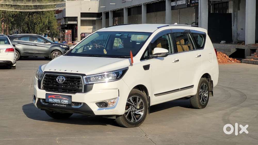 Toyota Innova Crysta [2020-ongoing] 2.4 Gx 8 Str, 2024, Diesel